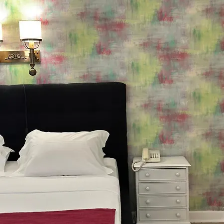 Joao Padeiro 3* أفيرو