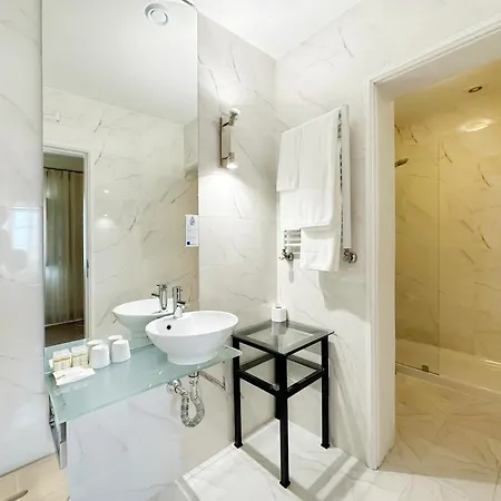 Joao Padeiro Hotel