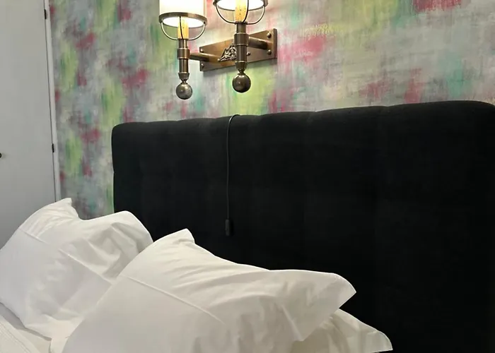 מלון Joao Padeiro 3*