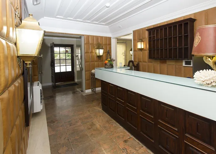 Joao Padeiro 3* אבאירו